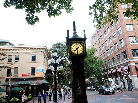 Vancouver-Steam Clock at Gastown