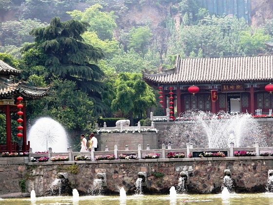 Xian-Huaqing hot springs, imperial bath houses