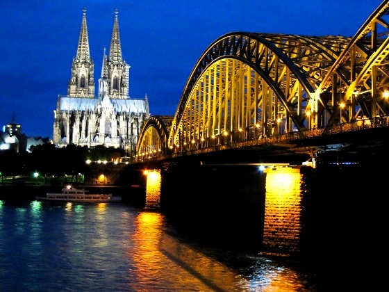 Cologne-Cathedral and Hohenzollern bridge