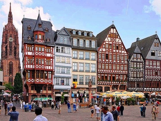 Frankfurt-Romerberg and Cathedral