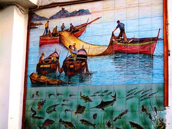 Amalfi-Fisherman's tile mural, Main street