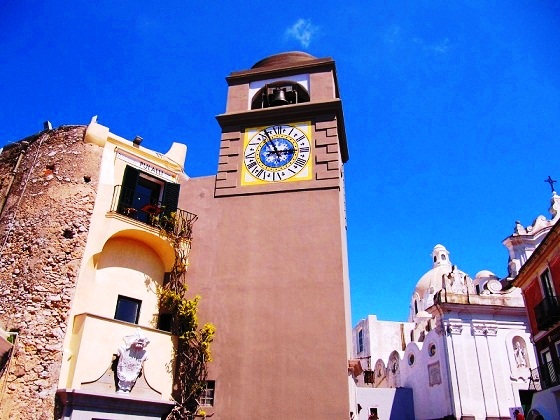 Capri-La Piazzetta clocktower 